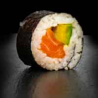 Salmon Sushi Roll